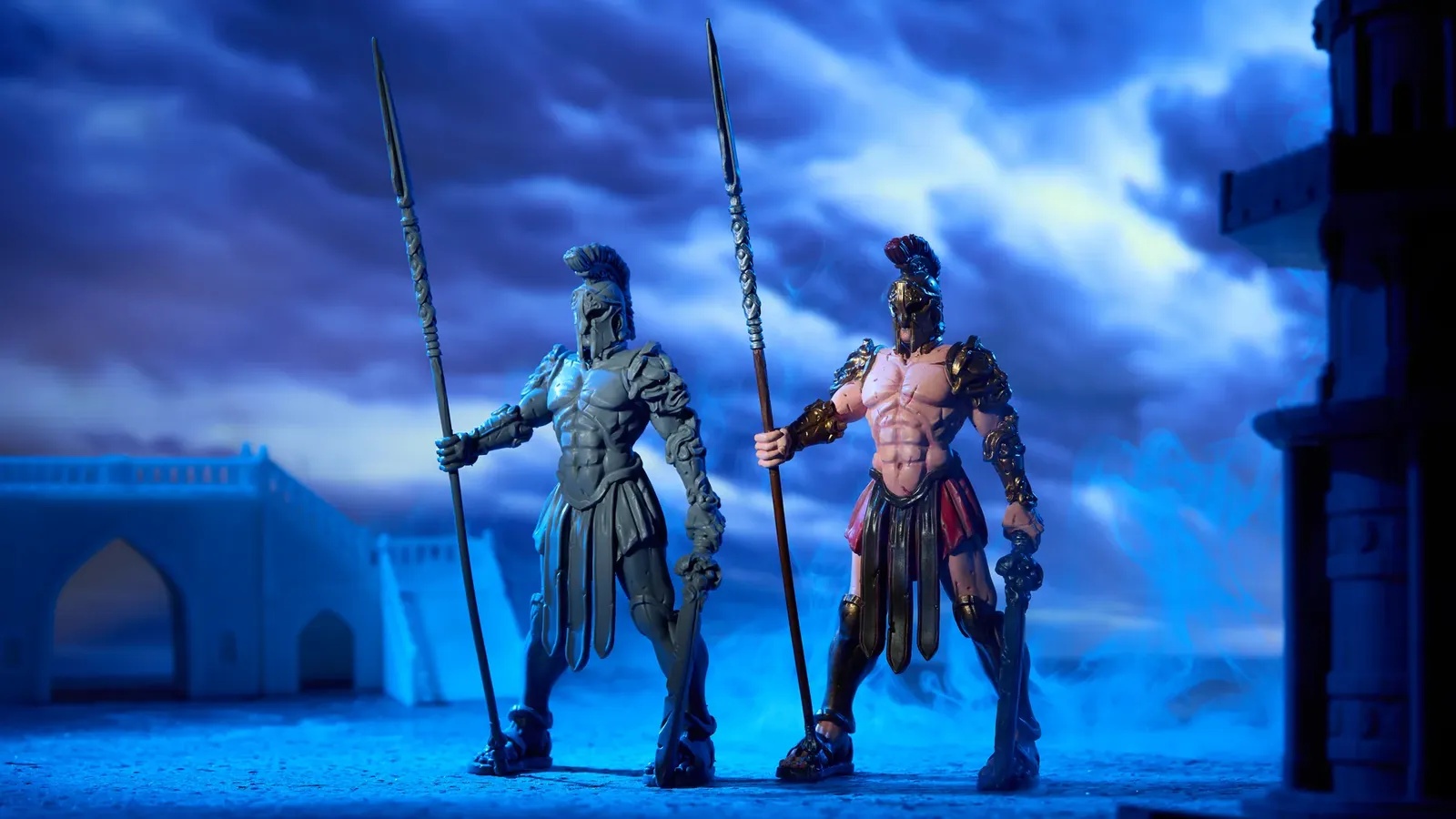 Две боядисани фигури на воини от Alpha Model Resin