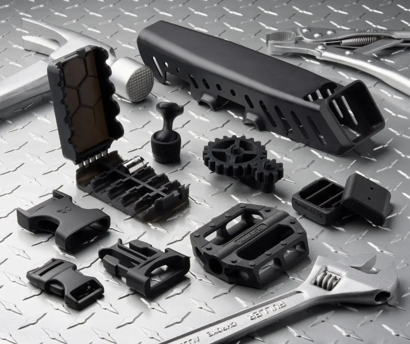 Инженерни детайли от смоли Formlabs Tough