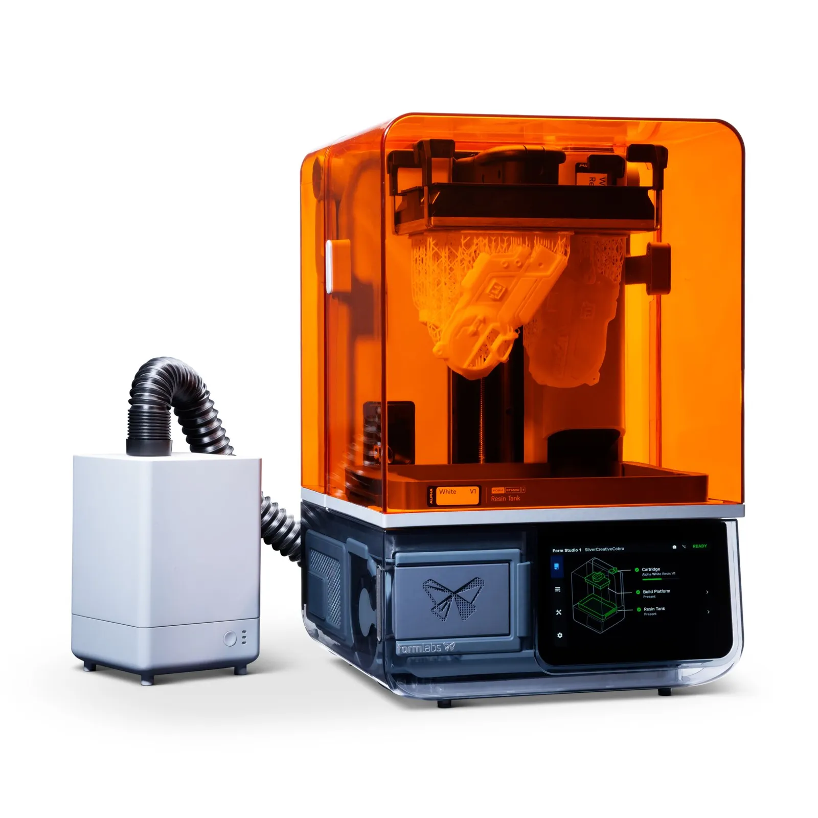VOC Extractor, свързан с маркуч към Form Studio 1