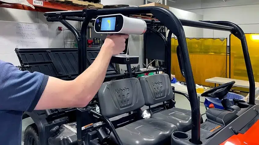 Как Curtis Cabs ускорява инженеринга си с 3D скенер Artec Leo